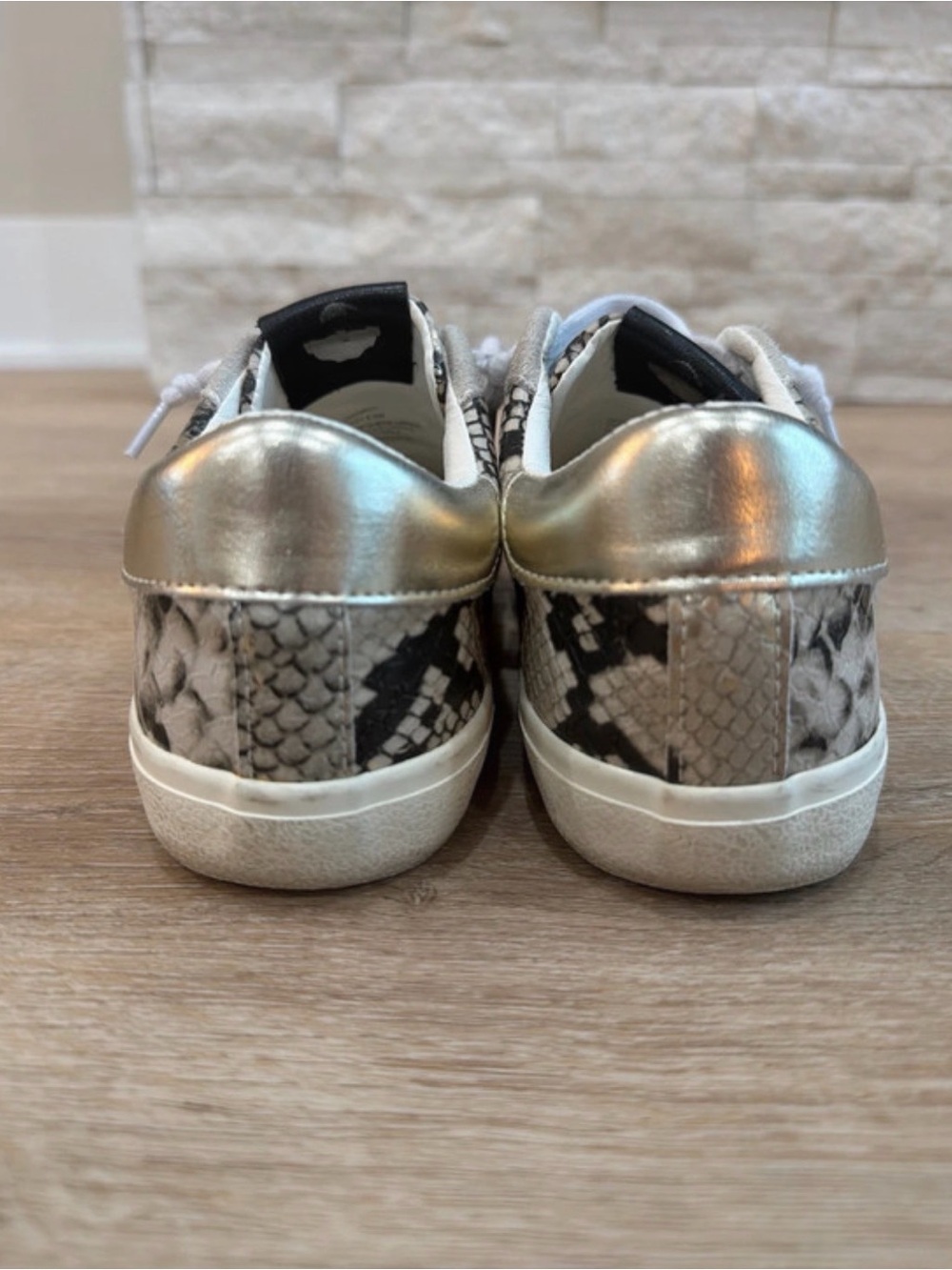 Steve Madden White & Black Snake-Print Low-Top Sneakers - Picture 3 of 4